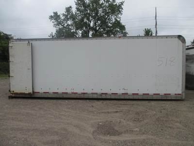Utilimaster 26 FT Van Truck Body