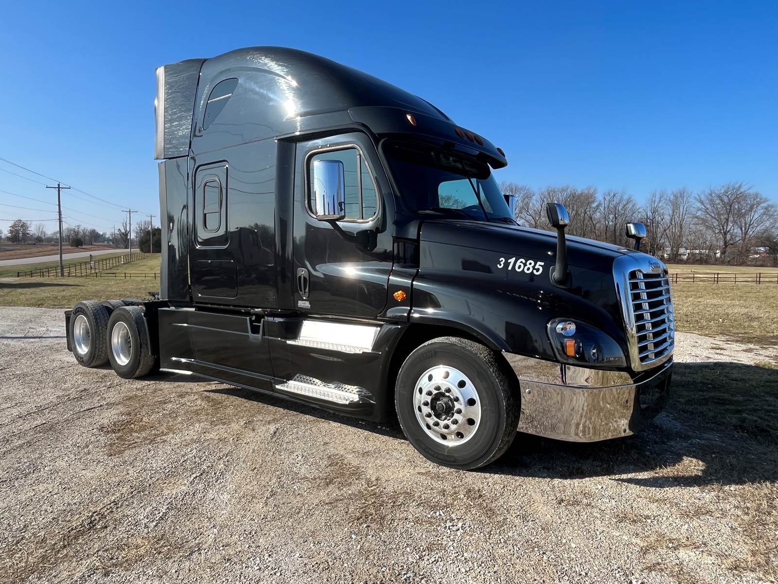 2016 Freightliner Cascadia Sleeper Semi Truck For Sale Strafford, MO