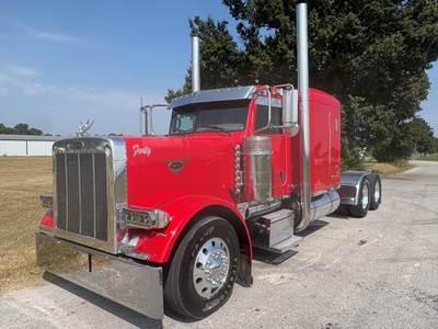 2007 Peterbilt 379 Sleeper Semi Truck