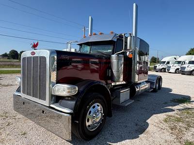 2020 Peterbilt 389 Sleeper Semi Truck