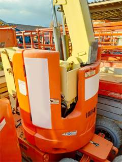 JLG E300AJP Articulating Boom Lift