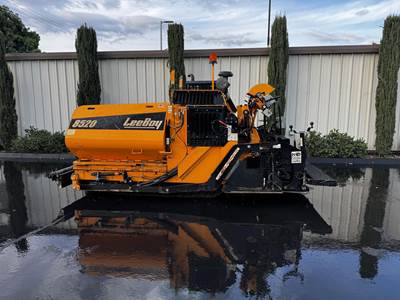 LeeBoy 8520 Asphalt Paver