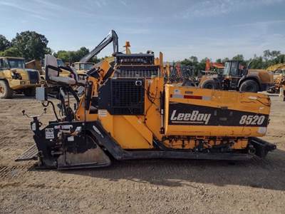 LeeBoy 8520 Asphalt Paver