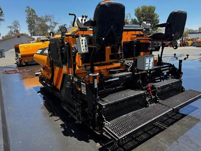 LeeBoy 8520C Asphalt Paver