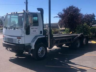 Sterling SC8000 Car Carrier Truck - Cummins, 185HP, Automatic