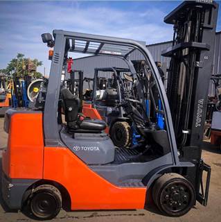 Toyota 8FGCU32 Cushion Tire Forklift