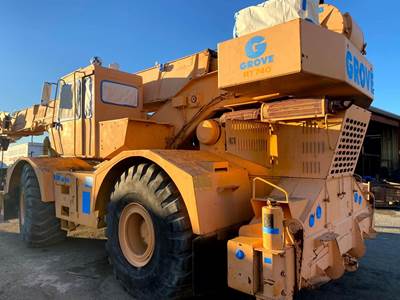 Grove RT740 Rough Terrain Crane