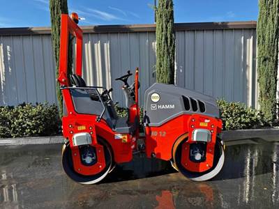Hamm HD12VV Smooth Drum Roller Compactor