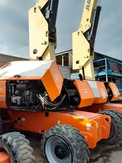 JLG 860SJ Telescopic Boom Lift