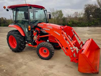 Kubota L3560 Tractor
