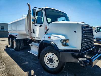 Freightliner 108SD Water Truck