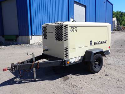 2022 Doosan P425/HP375 Air Compressor 1528 HOURS