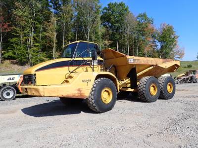 2004 CAT 735 Articulated Haul Truck