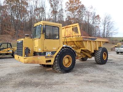 1995 CAT D25D 25 Ton Articulated Haul Truck