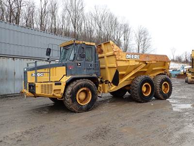 2000 John Deere 300C Articulated Haul Truck