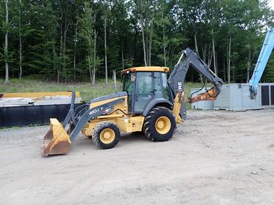 2010 John Deere 410J Loader Backhoe 1100 HOURS!