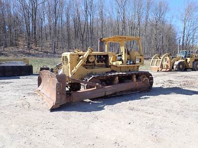 Caterpillar D8H Dozer
