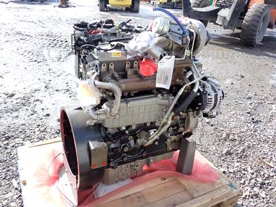 Caterpillar C4.4 Engine