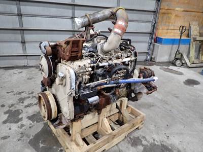 2011 Cummins C8.3-300E Diesel Engine ISC CPL 8692