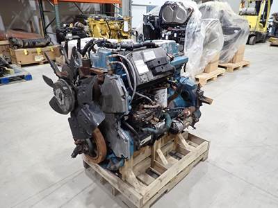 International DT466E Engine