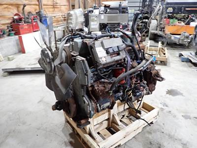 1998 International DT530E HT Diesel Engine 300 HP! 19K MILES!
