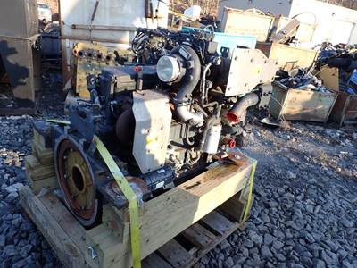 Komatsu SAA6D107E-2 Engine