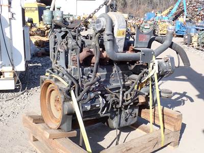 Komatsu SAA6D125E-3 Engine