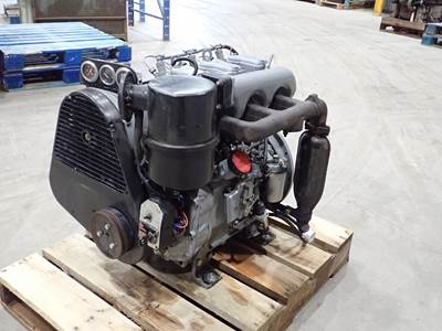 Lombardini 5LD825-3 Diesel Engine 688 HOURS!