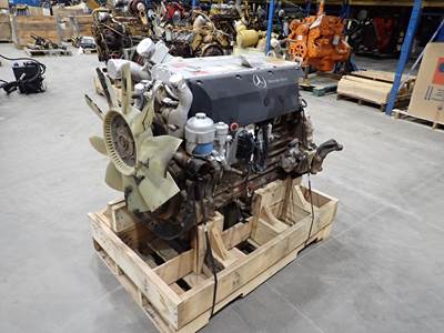 2002 Mercedes OM906LA Diesel Truck Engine 210 HP