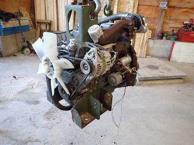 Yanmar 4TNV84T Turbo Diesel Engine 451 HOURS!