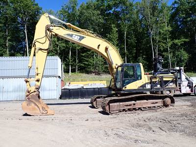 2004 CAT 330CL Hydraulic Excavator