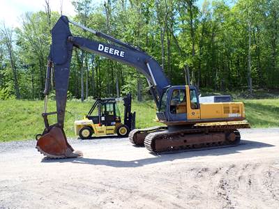 2004 John Deere 330C LC Hydraulic Excavator