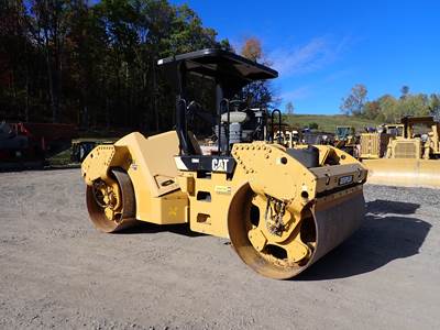 2015 CAT CB64 Double Drum Roller