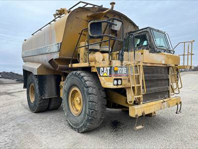 2003 CAT 773E Water Truck 13000 Gallon