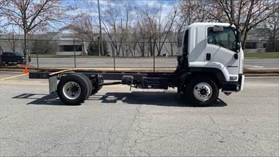 Isuzu FTR Single Axle Cab & Chassis Truck