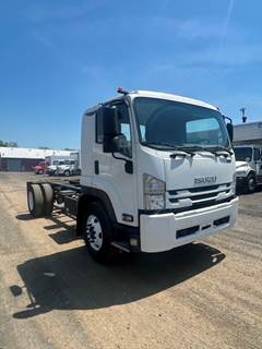 Isuzu FTR Single Axle Cab & Chassis Truck