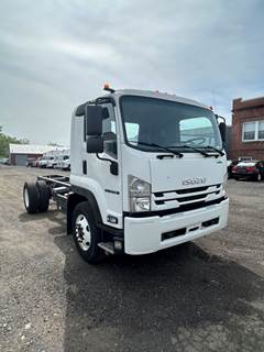 Isuzu FTR Single Axle Cab & Chassis Truck