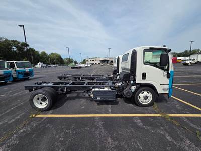 Isuzu NRR Single Axle Cab & Chassis Truck