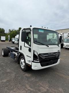 Isuzu NRR Single Axle Cab & Chassis Truck