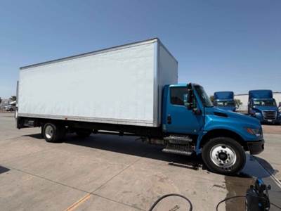 International 4300 Box Truck - 260HP