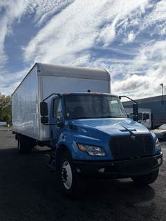 International 4300 Box Truck - 260HP