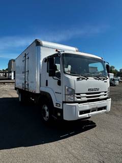 Isuzu FTR Box Truck