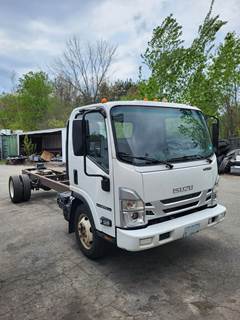 Isuzu NPR HD Box Truck