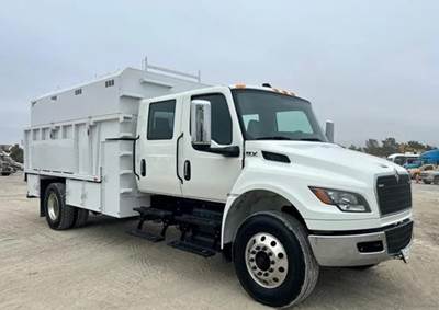 International MV607 Towable Wood Chipper