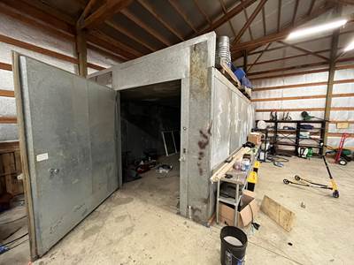 Walk In Cooler 12' x 22'