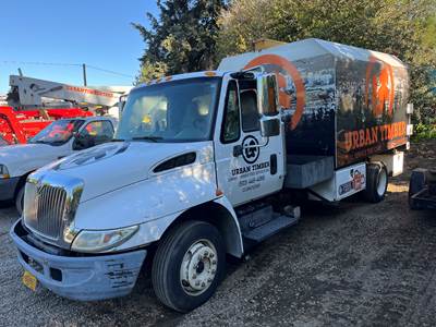 2007 International 4200 Chipper Truck