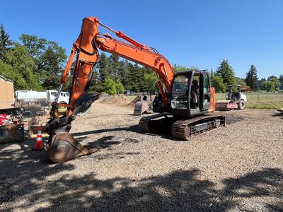 2018 Hitachi HLLZX135 Excavator