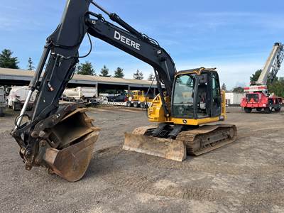 2017 John Deere 135G Excavator