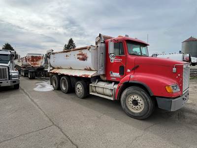 1996 Freightliner FLD112 Transfer Truck