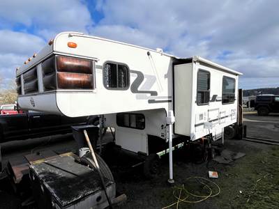 2000 S&S Truck Camper Shell